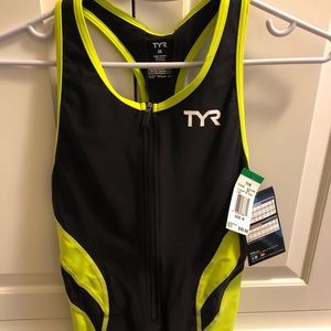 NWT TYR triathlon tank